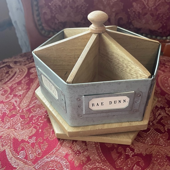 Rae Dunn Other - RAE DUNN ROTATING organizer